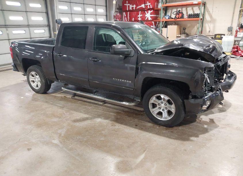 2016 Chevrolet Silverado 1500 2LT (VIN 3GCUKREC9GG310608) main photo