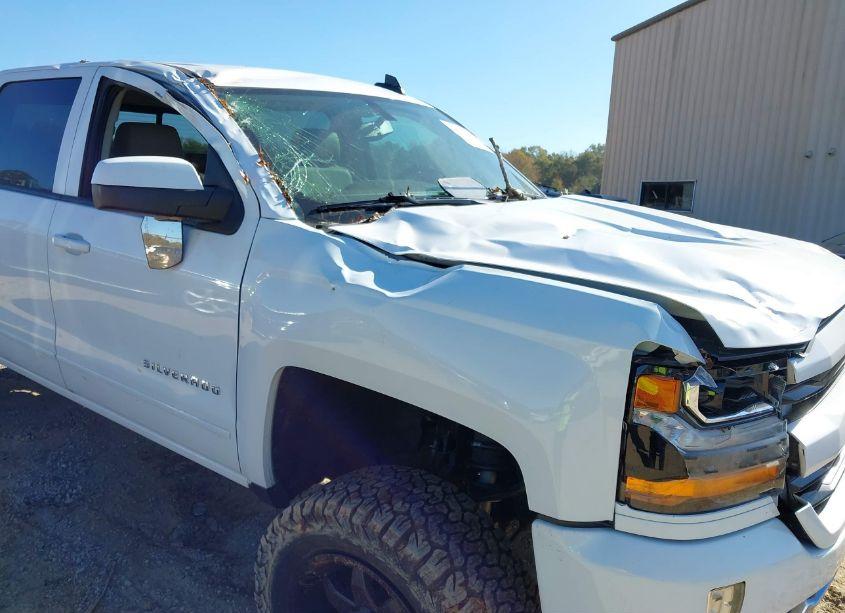 Photo 6 of 2016 Chevrolet Silverado 1500 2LT (VIN 3GCUKREC9GG334729)