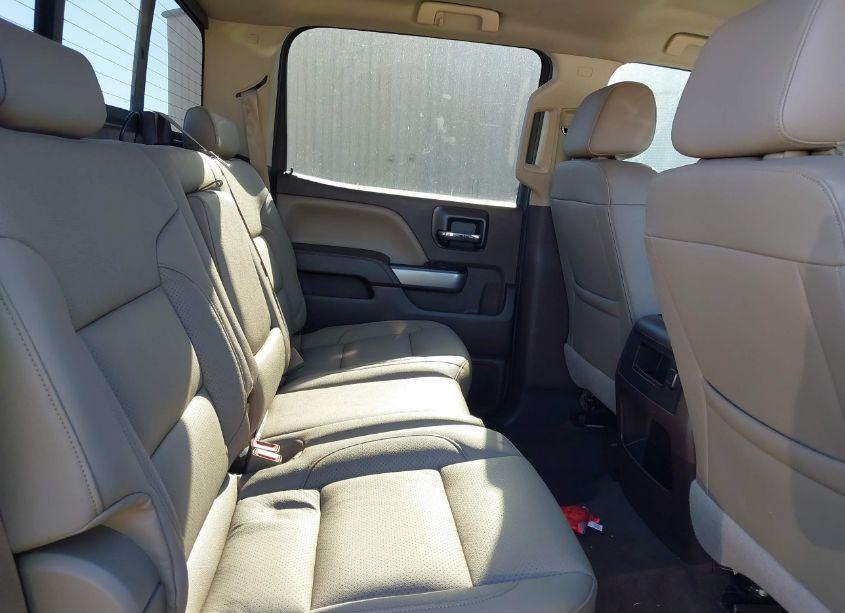 Photo 8 of 2016 Chevrolet Silverado 1500 2LT (VIN 3GCUKREC9GG334729)