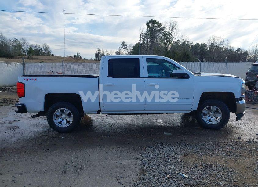 Photo 13 of 2017 Chevrolet Silverado 1500 1LT (VIN 3GCUKREC9HG149579)