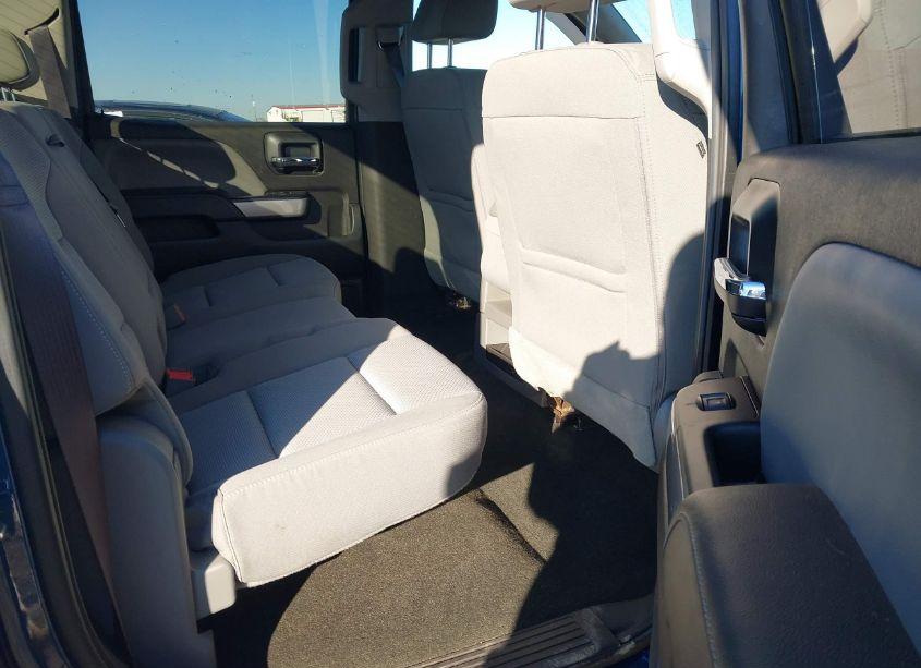 Photo 8 of 2017 Chevrolet Silverado 1500 2LT (VIN 3GCUKREC9HG153812)