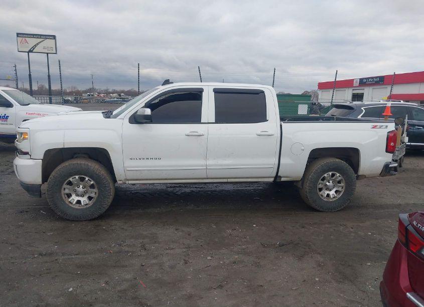 Photo 14 of 2017 Chevrolet Silverado 1500 2LT (VIN 3GCUKREC9HG218397)