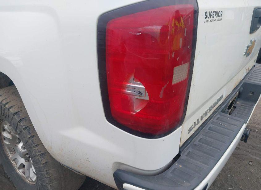 Photo 18 of 2017 Chevrolet Silverado 1500 2LT (VIN 3GCUKREC9HG218397)