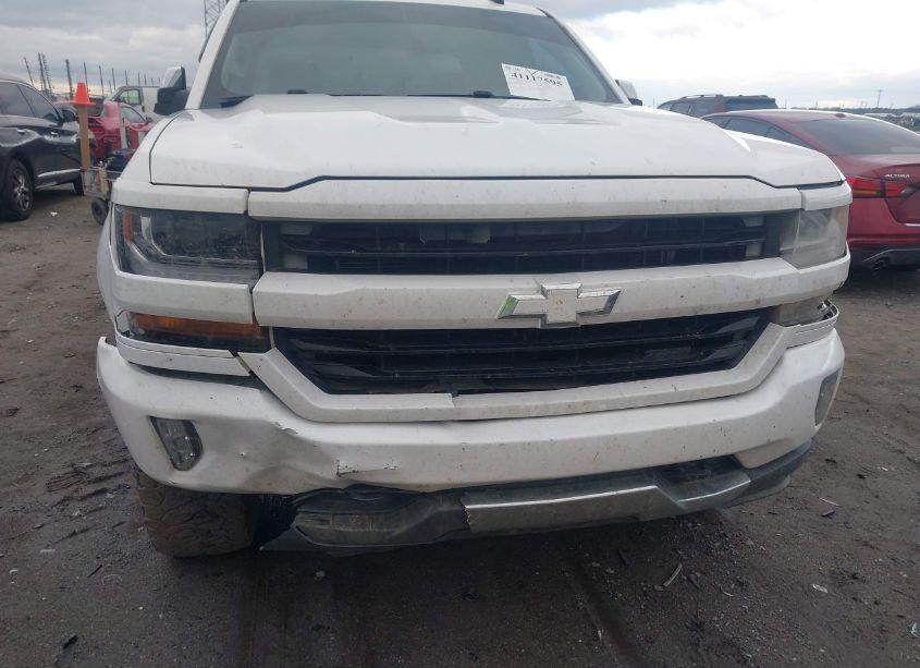 Photo 6 of 2017 Chevrolet Silverado 1500 2LT (VIN 3GCUKREC9HG218397)