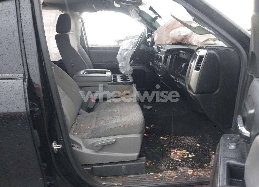 Photo 5 of 2017 Chevrolet Silverado 1500 1LT (VIN 3GCUKREC9HG231151)