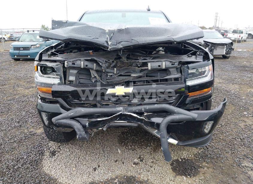 Photo 6 of 2017 Chevrolet Silverado 1500 2LT (VIN 3GCUKREC9HG238388)