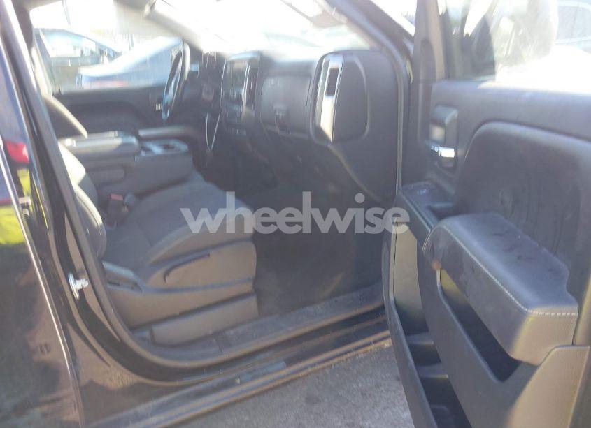 Photo 5 of 2017 Chevrolet Silverado 1500 1LT (VIN 3GCUKREC9HG315955)