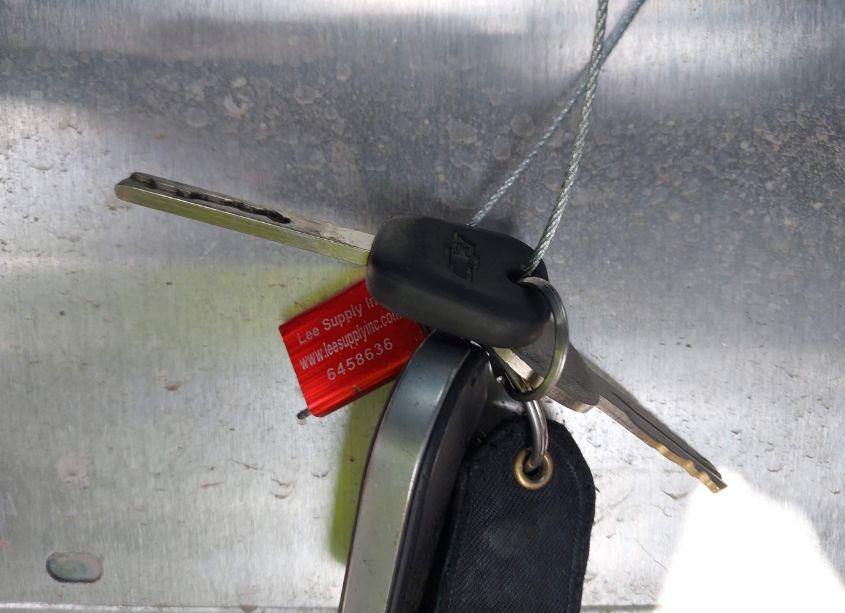 Photo 11 of 2017 Chevrolet Silverado 1500 2LT (VIN 3GCUKREC9HG406286)