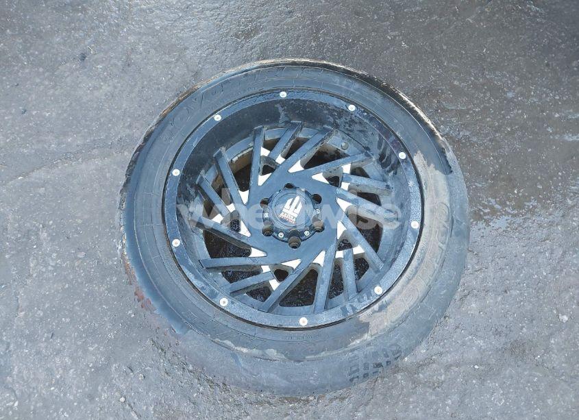 Photo 12 of 2017 Chevrolet Silverado 1500 2LT (VIN 3GCUKREC9HG425744)