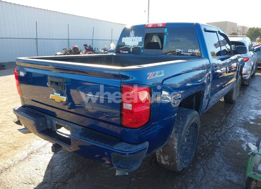 Photo 4 of 2017 Chevrolet Silverado 1500 2LT (VIN 3GCUKREC9HG425744)