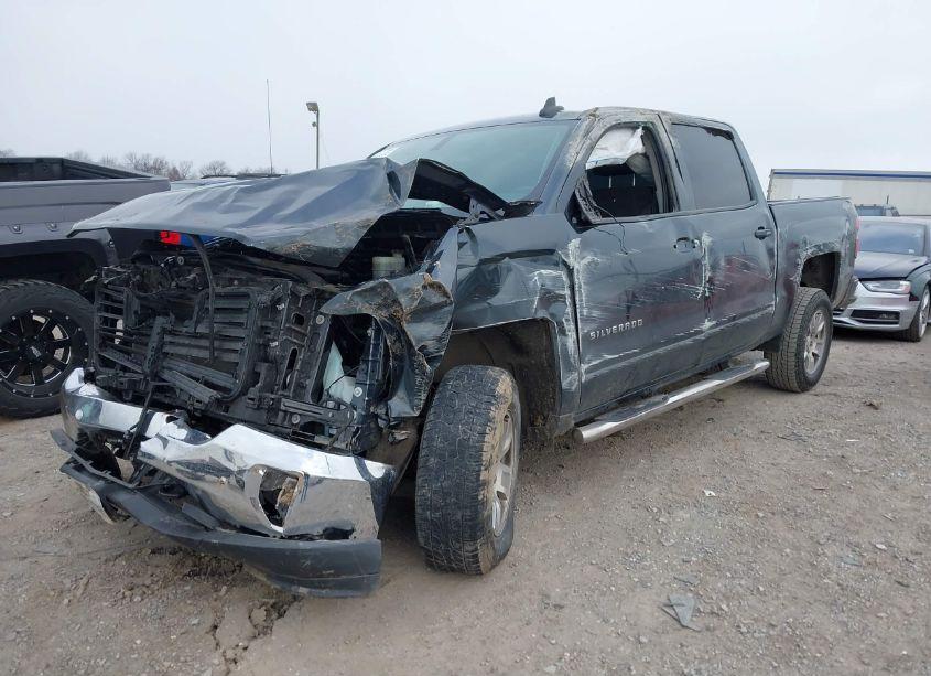 Photo 2 of 2017 Chevrolet Silverado 1500 1LT (VIN 3GCUKREC9HG448652)