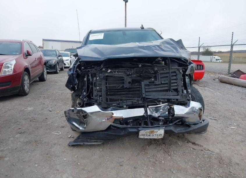 Photo 6 of 2017 Chevrolet Silverado 1500 1LT (VIN 3GCUKREC9HG448652)