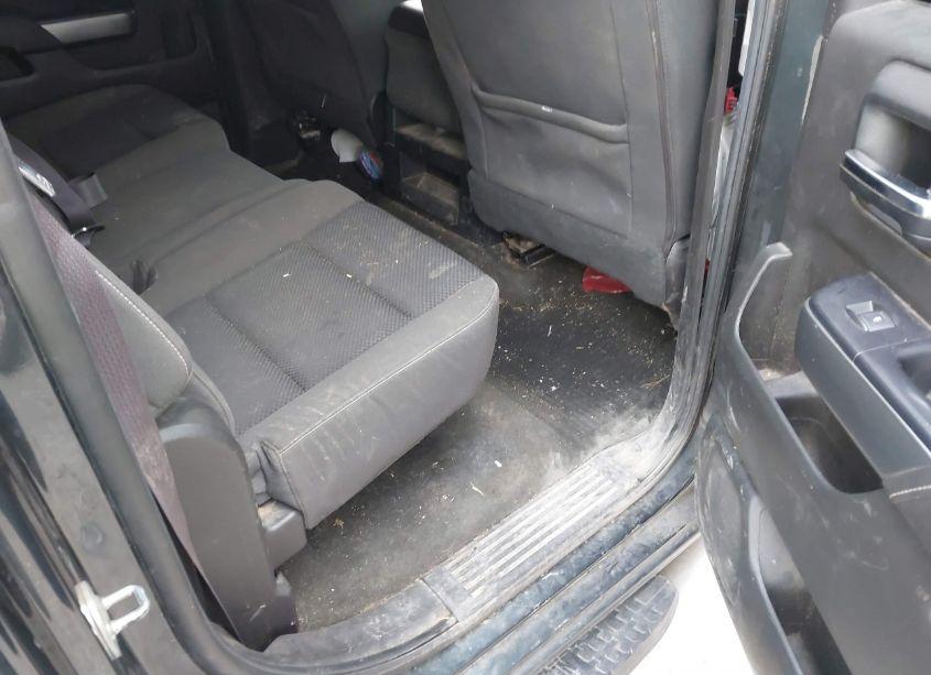 Photo 8 of 2017 Chevrolet Silverado 1500 1LT (VIN 3GCUKREC9HG448652)