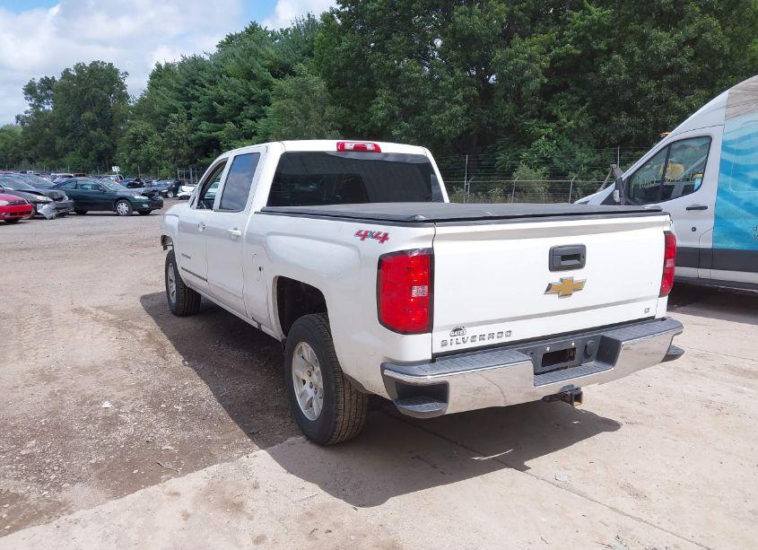 Photo 3 of 2017 Chevrolet Silverado 1500 1LT (VIN 3GCUKREC9HG503522)