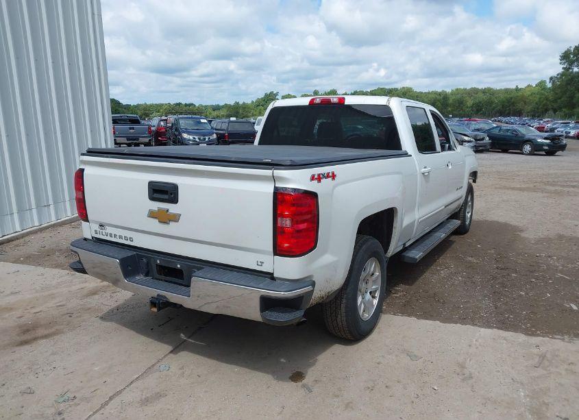 Photo 4 of 2017 Chevrolet Silverado 1500 1LT (VIN 3GCUKREC9HG503522)