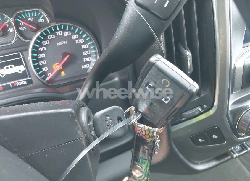 Photo 11 of 2017 Chevrolet Silverado 1500 2LT (VIN 3GCUKREC9HG517064)