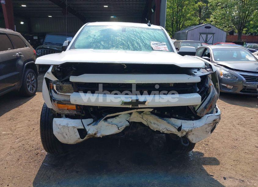 Photo 12 of 2017 Chevrolet Silverado 1500 2LT (VIN 3GCUKREC9HG517064)