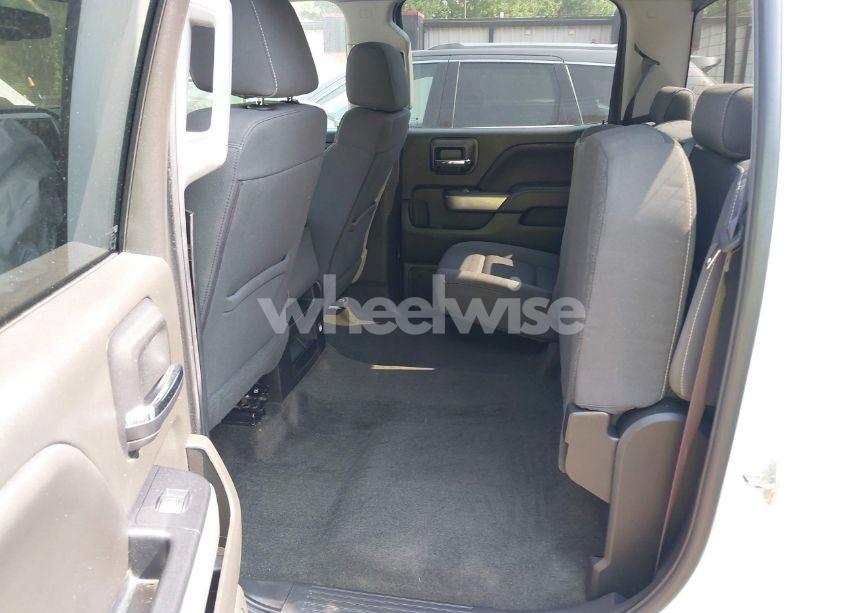 Photo 8 of 2017 Chevrolet Silverado 1500 2LT (VIN 3GCUKREC9HG517064)