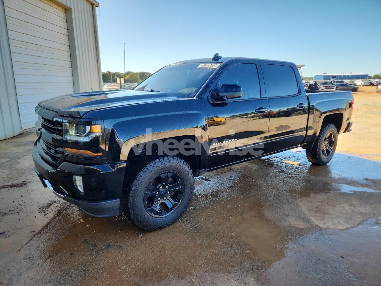 2018 CHEVROLET SILVERADO K1500 LT N/A (VIN 3GCUKREC9JG247985) main photo