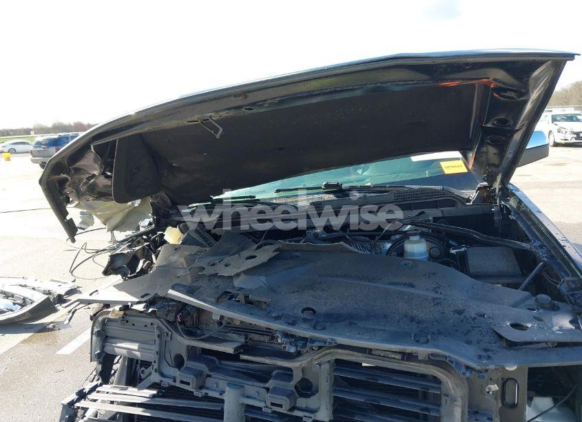 Photo 10 of 2018 Chevrolet Silverado 1500 1LT/2LT (VIN 3GCUKREC9JG407184)