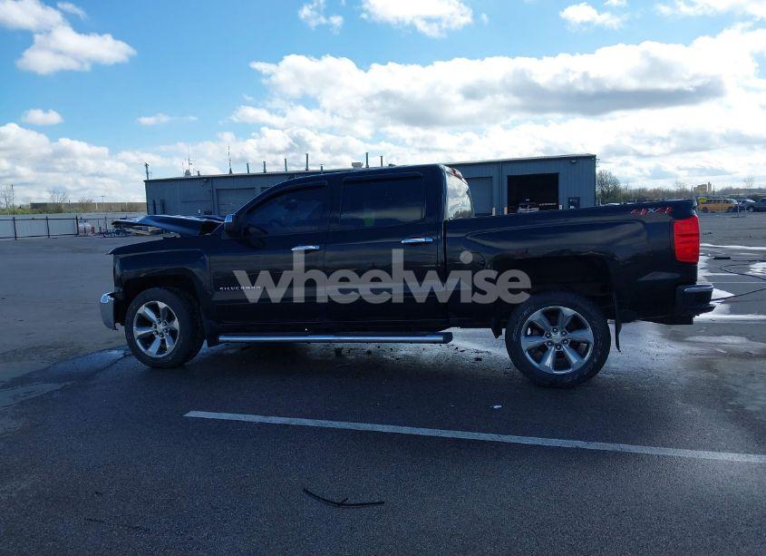 Photo 15 of 2018 Chevrolet Silverado 1500 1LT/2LT (VIN 3GCUKREC9JG407184)