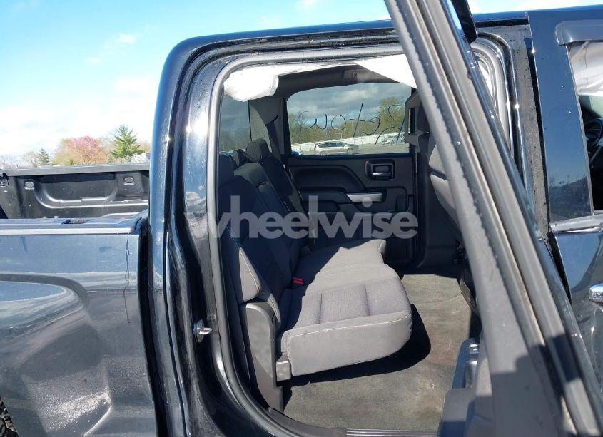 Photo 8 of 2018 Chevrolet Silverado 1500 1LT/2LT (VIN 3GCUKREC9JG407184)