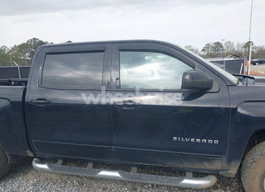 Photo 13 of 2018 Chevrolet Silverado 1500 2LT (VIN 3GCUKREC9JG486887)