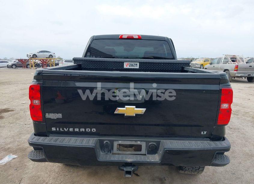 Photo 16 of 2018 Chevrolet Silverado 1500 2LT (VIN 3GCUKREC9JG548224)