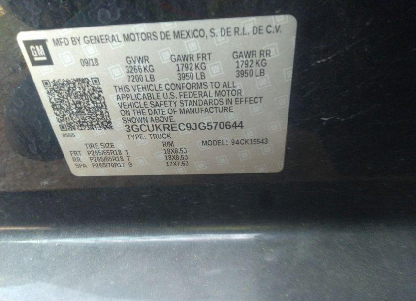 Photo 9 of 2018 Chevrolet Silverado 1500 2LT (VIN 3GCUKREC9JG570644)