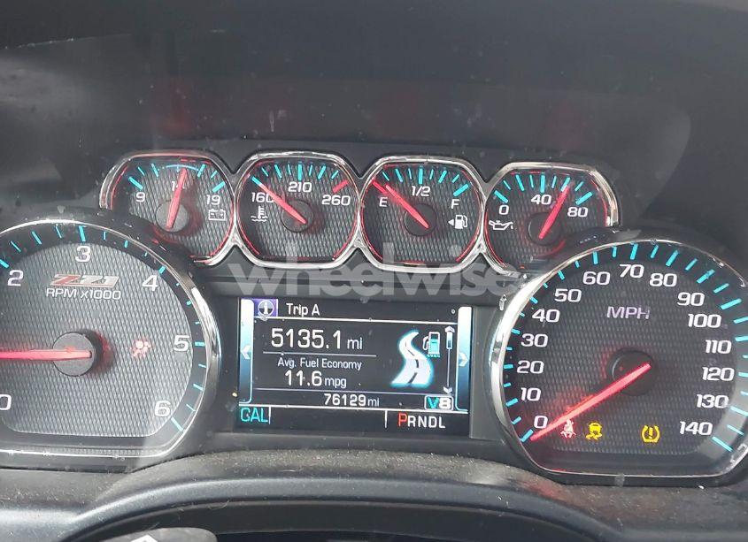 Photo 7 of 2018 Chevrolet Silverado 1500 2LT (VIN 3GCUKREC9JG630311)