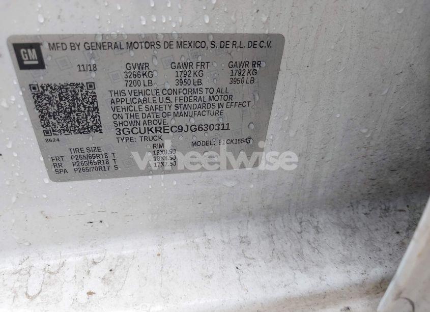 Photo 9 of 2018 Chevrolet Silverado 1500 2LT (VIN 3GCUKREC9JG630311)