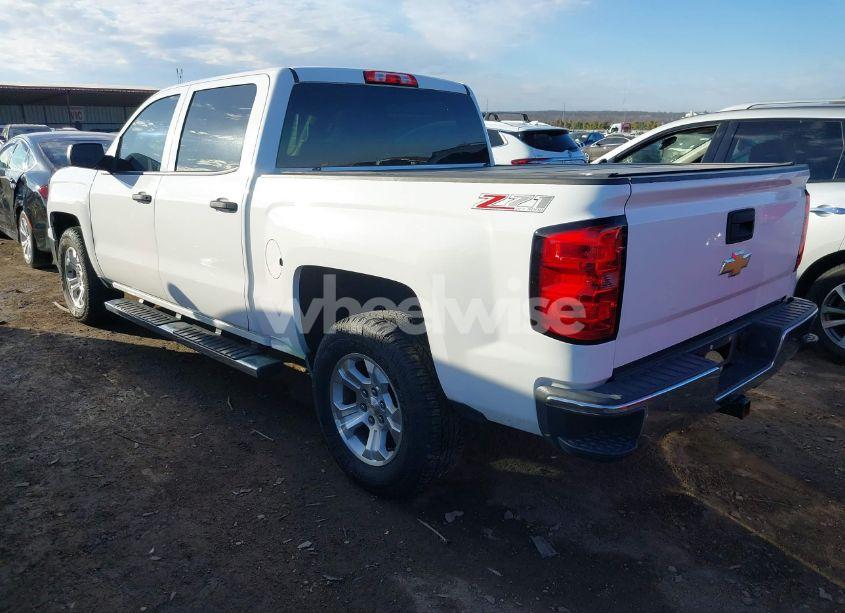 Photo 3 of 2014 Chevrolet Silverado 1500 2LT (VIN 3GCUKRECXEG112410)