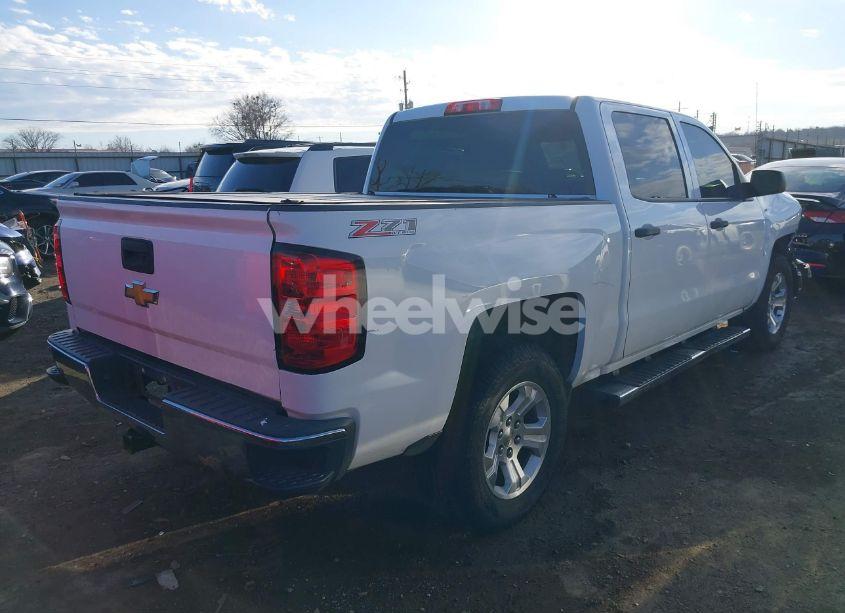 Photo 4 of 2014 Chevrolet Silverado 1500 2LT (VIN 3GCUKRECXEG112410)