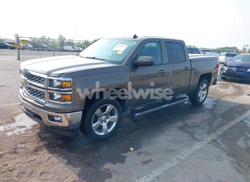 Photo 2 of 2014 Chevrolet Silverado 1500 1LT (VIN 3GCUKRECXEG433010)