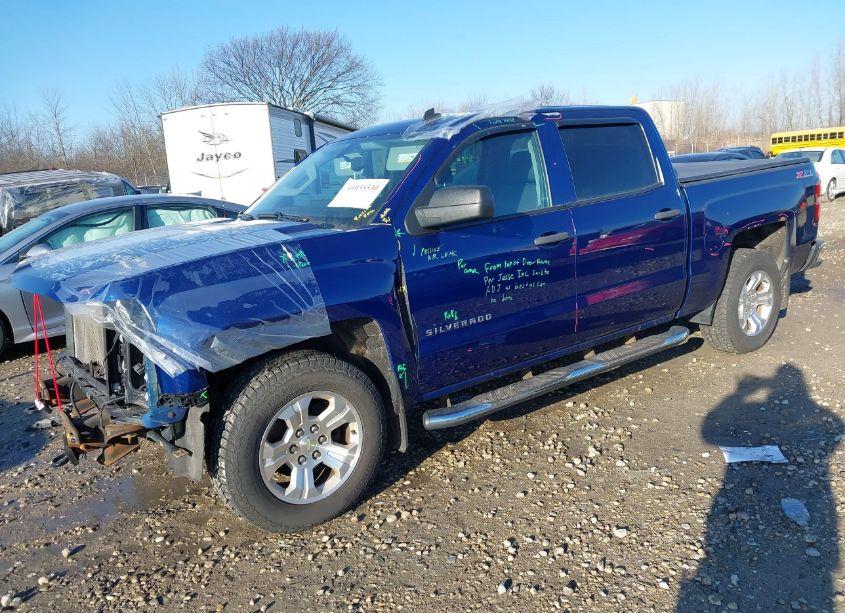 Photo 2 of 2014 Chevrolet Silverado 1500 2LT (VIN 3GCUKRECXEG444217)
