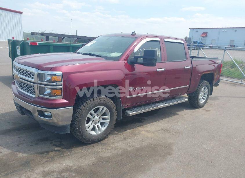 Photo 2 of 2014 Chevrolet Silverado 1500 1LT (VIN 3GCUKRECXEG450213)