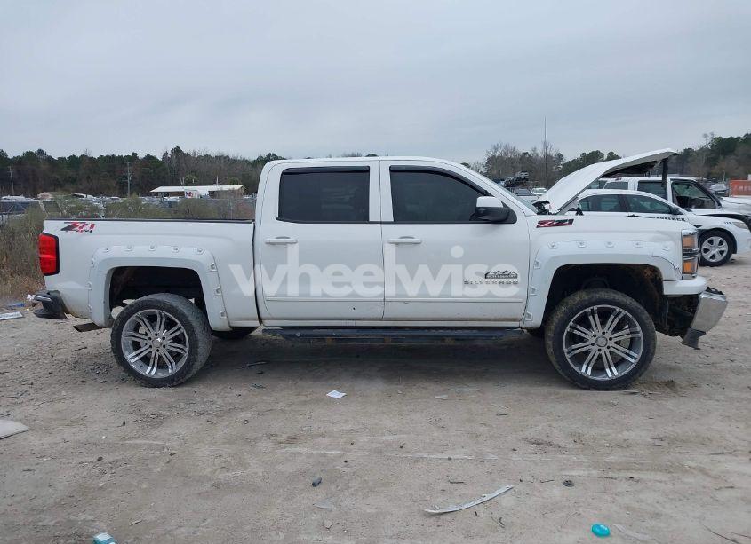 Photo 13 of 2015 Chevrolet Silverado 1500 2LT (VIN 3GCUKRECXFG197914)