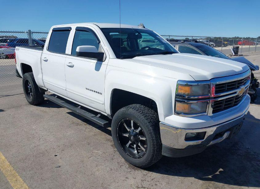 2015 Chevrolet Silverado 1500 2LT (VIN 3GCUKRECXFG207812) main photo