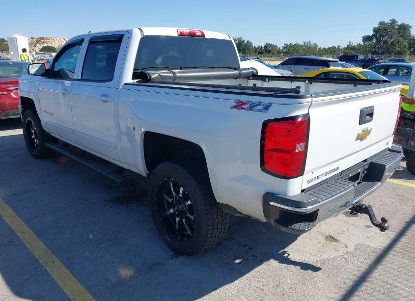 Photo 3 of 2015 Chevrolet Silverado 1500 2LT (VIN 3GCUKRECXFG207812)