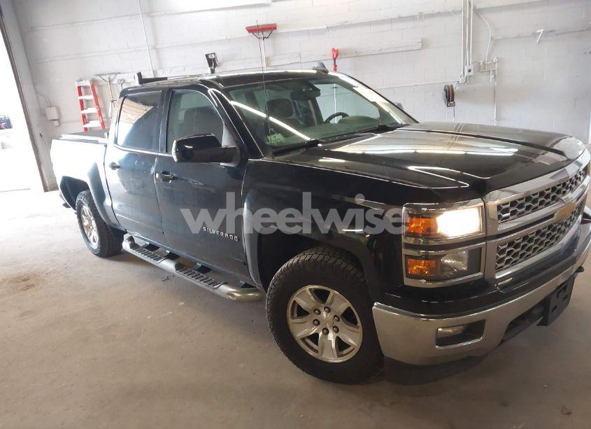 2015 Chevrolet Silverado 1500 1LT (VIN 3GCUKRECXFG241779) main photo