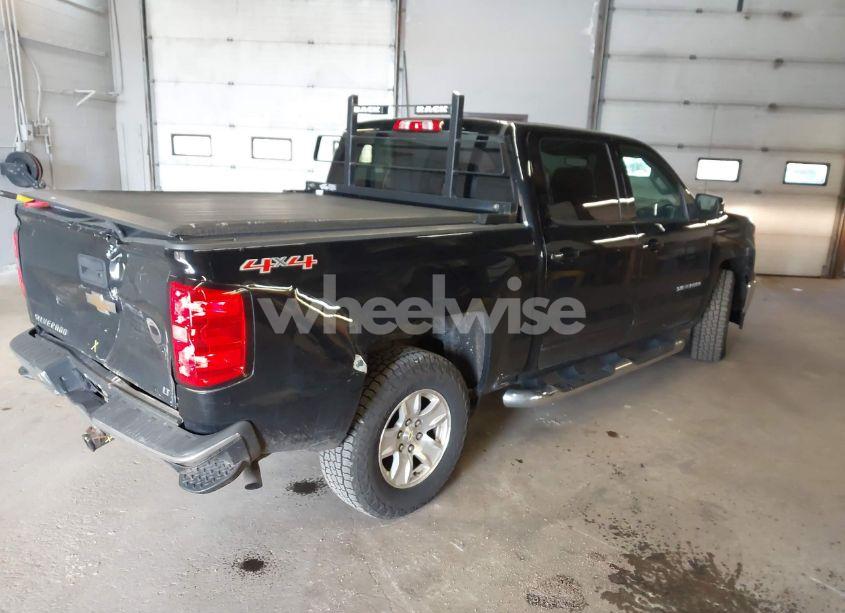 Photo 4 of 2015 Chevrolet Silverado 1500 1LT (VIN 3GCUKRECXFG241779)