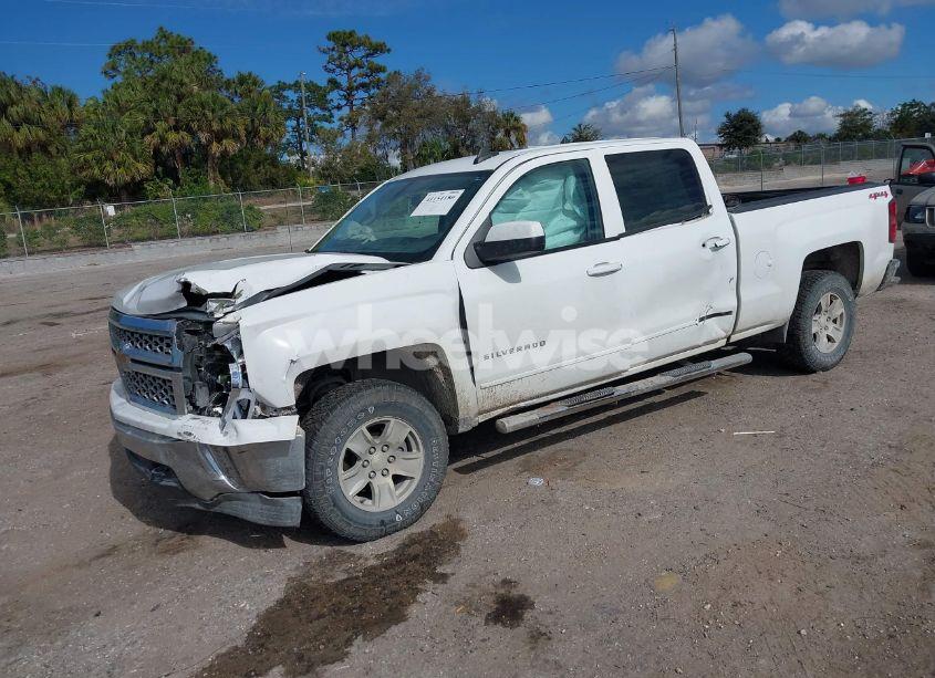 Photo 2 of 2015 Chevrolet Silverado 1500 1LT/2LT (VIN 3GCUKRECXFG267301)