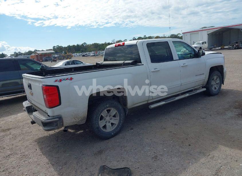Photo 4 of 2015 Chevrolet Silverado 1500 1LT/2LT (VIN 3GCUKRECXFG267301)