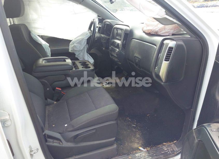 Photo 5 of 2015 Chevrolet Silverado 1500 1LT/2LT (VIN 3GCUKRECXFG267301)