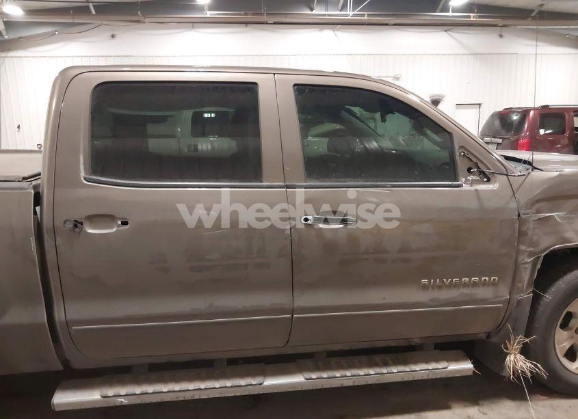 Photo 13 of 2015 Chevrolet Silverado 1500 2LT (VIN 3GCUKRECXFG323379)