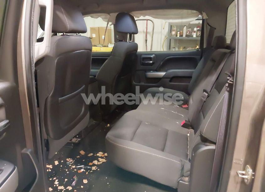 Photo 8 of 2015 Chevrolet Silverado 1500 2LT (VIN 3GCUKRECXFG323379)