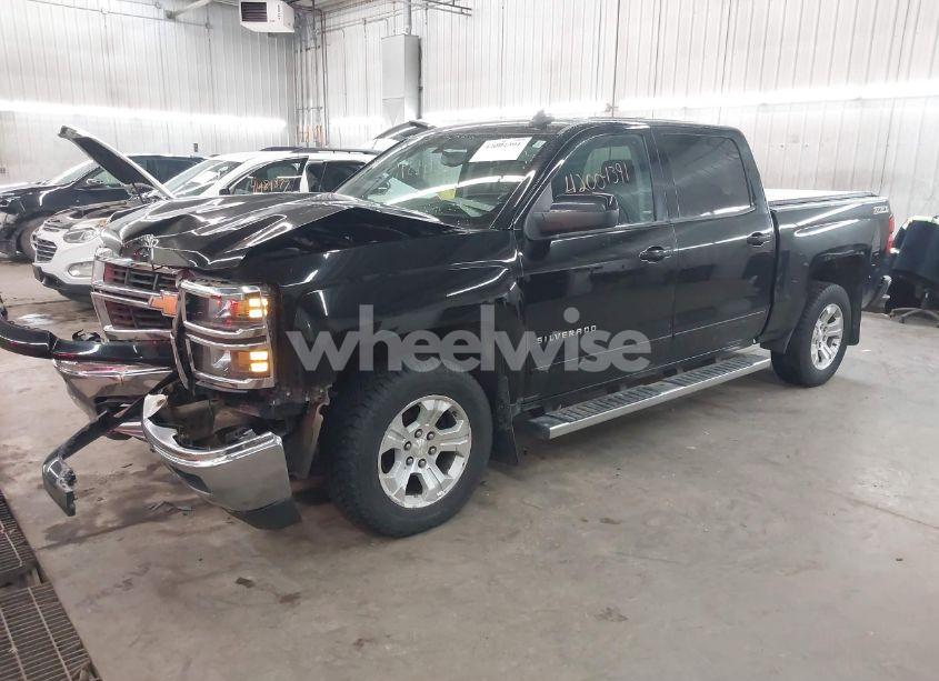 Photo 2 of 2015 Chevrolet Silverado 1500 2LT (VIN 3GCUKRECXFG495914)