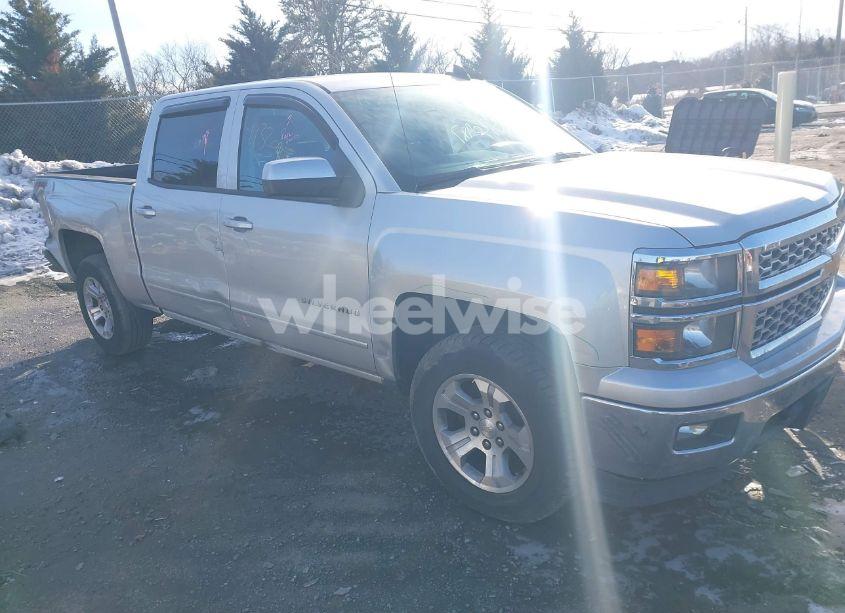 2015 Chevrolet Silverado 1500 1LT (VIN 3GCUKRECXFG531889) main photo