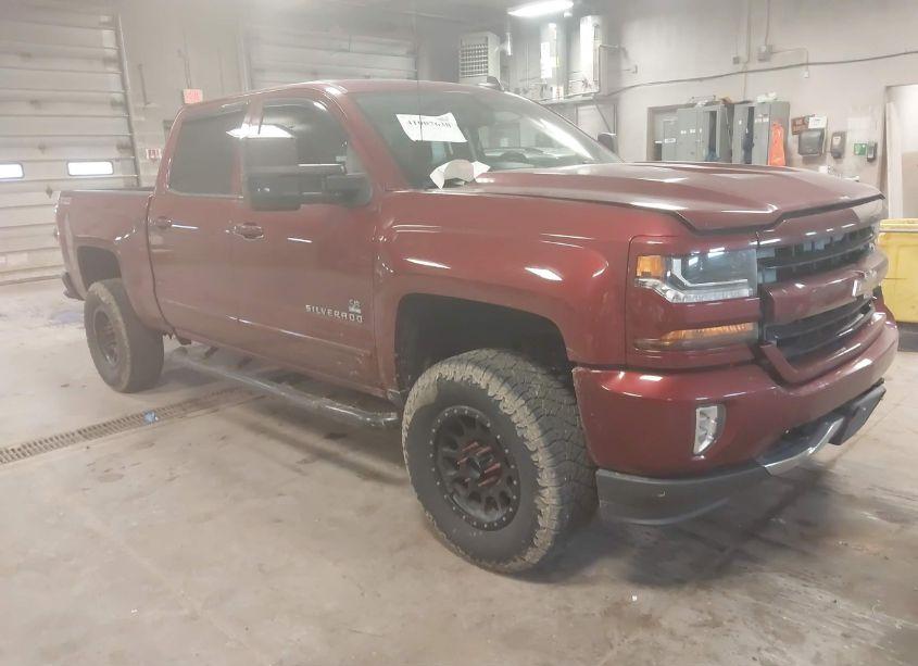 2016 Chevrolet Silverado 1500 2LT (VIN 3GCUKRECXGG154854) main photo
