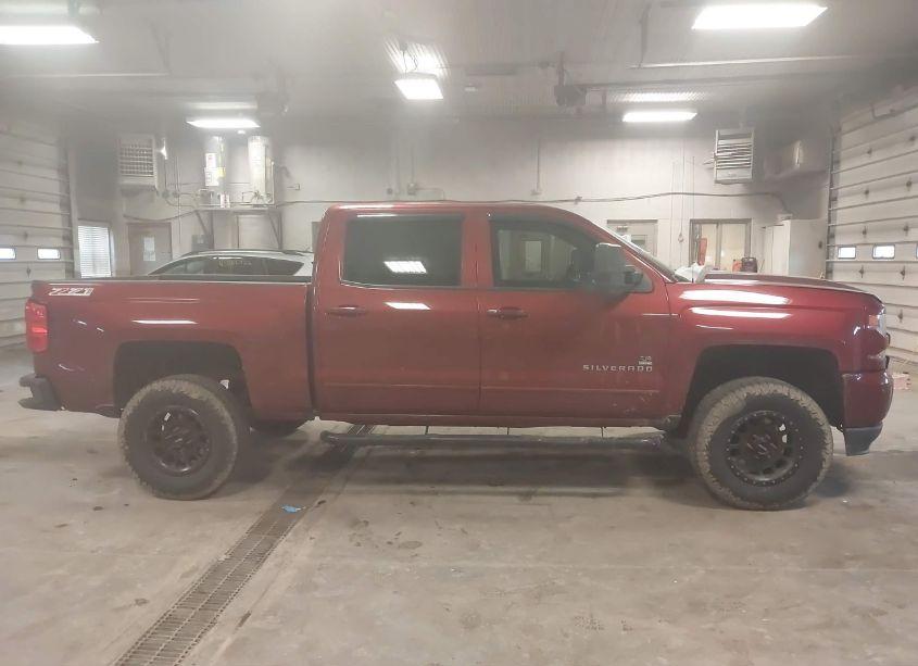 Photo 14 of 2016 Chevrolet Silverado 1500 2LT (VIN 3GCUKRECXGG154854)